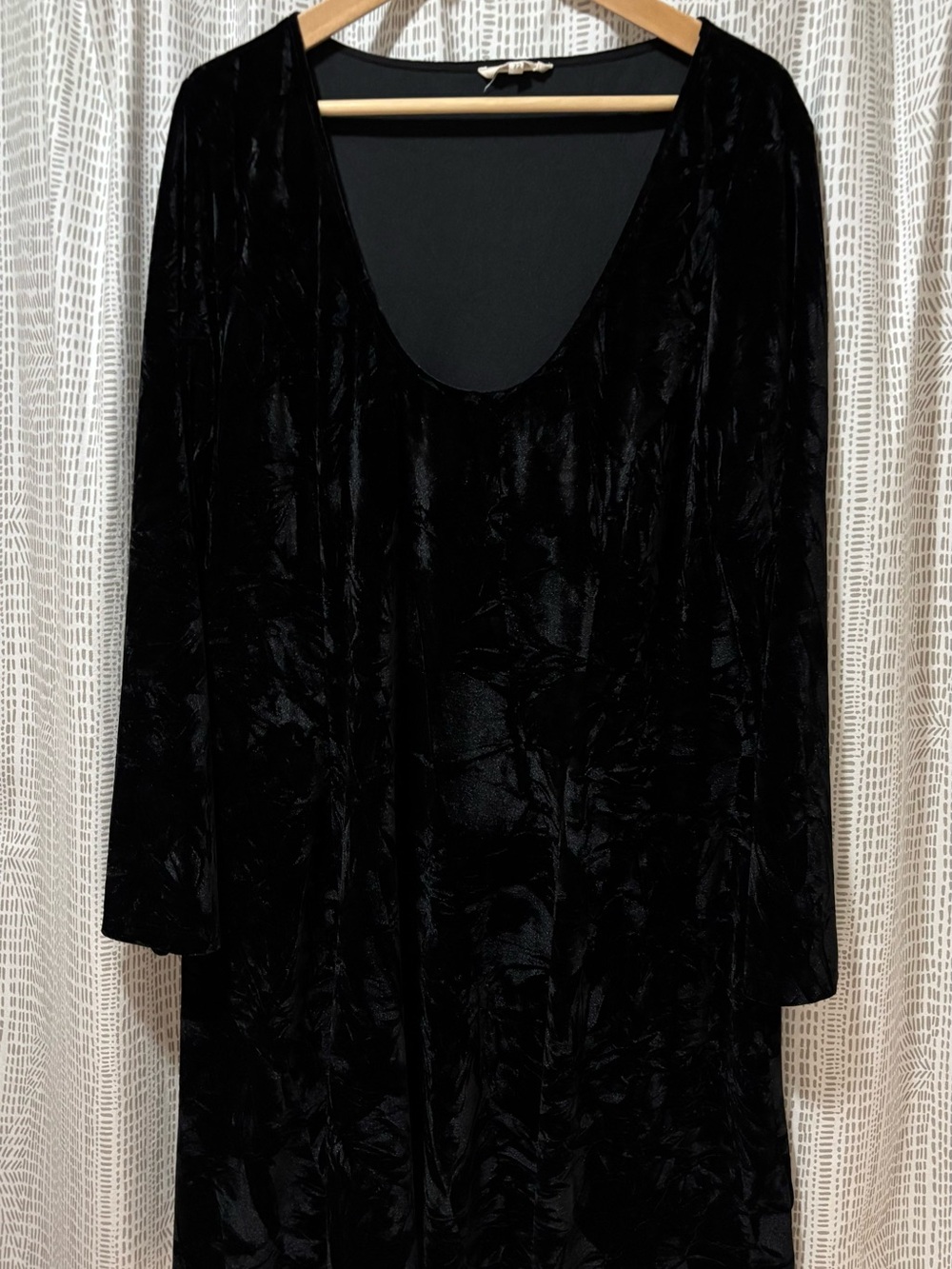 Little Lies Sweet Jane Crushed Velvet Dress